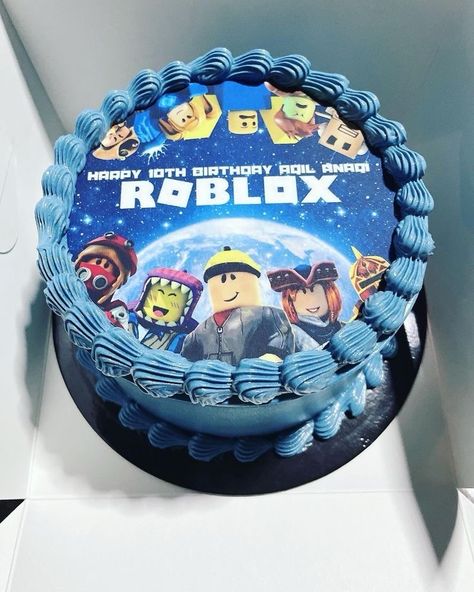 Roblox Square Cake, Simple Roblox Cake, Roblox Sheet Cake, Roblox Birthday Party Ideas Cakes, Roblox Cake Ideas For Boys, Roblox Pasta, Tort Roblox, Roblox Cake Boys, Fortnite Cake For Boys