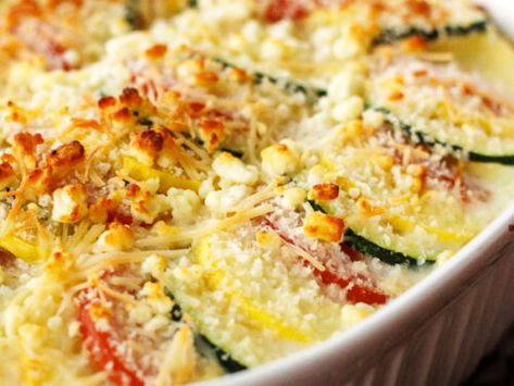 Zucchini Squash Casserole, Parmesan Squash, Squash And Zucchini, Zucchini Casserole Recipes, Yellow Squash Recipes, Zucchini Recipes Healthy, Squash Zucchini, Squash Casserole Recipes, Baked Squash