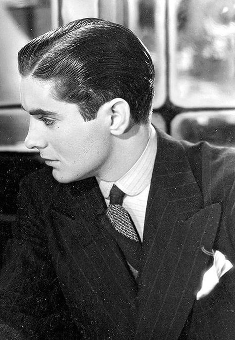 1930s Romance, Vintage Actors, Tyrone Power, 얼굴 그리기, Hollywood Men, Actors Male, Hubba Hubba, Classic Menswear, Men Haircut