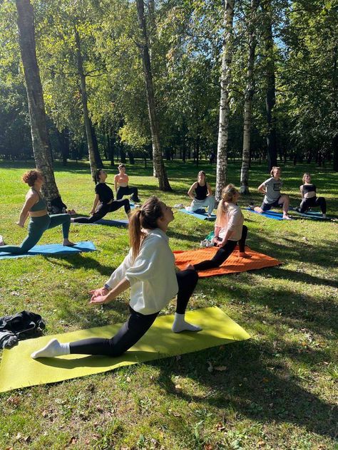 Yoga In The Park, Yoga Class Aesthetic, Outdoor Pilates, No Excuses Quotes, Yoga Outside, Excuses Quotes, Better Gut Health, Fall Yoga, Yoga Aesthetic