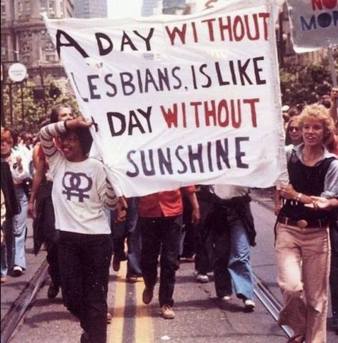 San Fransico, Lgbt History, Protest Posters, Art Zine, Woman Loving Woman, Protest Signs, Beauty Queen, Equal Rights, Sketchbook Inspiration