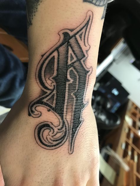 For centuries, people have admired the art of calligraphy. Using traditional paint brushes in Orient and Asia or carving in stone and wood.#Calligraphy tattoo #ScriptLettering #Tattoos#Personality Tattoo L Font Tattoo, Letter R Tattoo Ideas, R Tattoo Letter, R Lettering, Letter R Tattoo, Font Tato, River Tattoo, Lettering Tattoos, Tattoo Lettering Alphabet