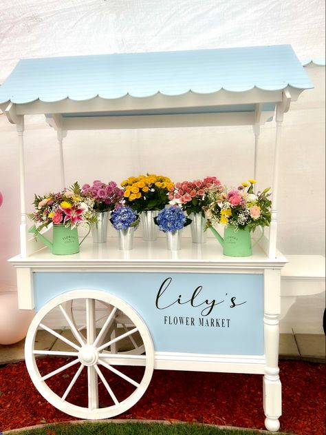 Flower birthday theme, first birthday, 1st birthday Lily First Birthday, Lily Birthday Theme, Flower Birthday Theme, Theme First Birthday, Birthday 1st, Girls Birthday Party Themes, 1 Year Birthday, Baby Birthday Themes, Flower Truck