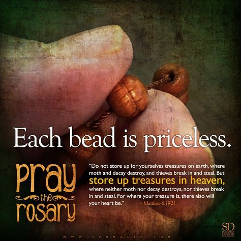 Love Our Lady and help others to love her. Always recite the rosary. – St. Padre Pio Biblical Prayers, Mary Prayers, Rosary Quotes, Rosary Novena, Catholic Design, Catholic Icons, Catholic Family, Rosary Prayer, Mama Mary