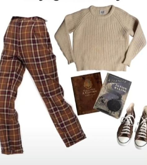 Academia Pajamas, Dark Academia Pajamas Aesthetic, Aesthetic Pajamas Grunge, Dark Academia Pajamas, Comfy Pajamas Aesthetic, 80s Inspired Outfits, Pajamas Aesthetic, Old Outfits, Mood Clothes