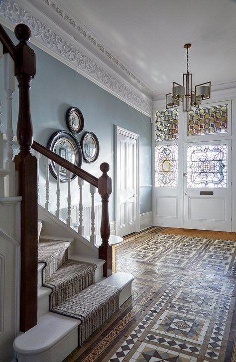 Edwardian House Interior, Victorian Homes Interior, Edwardian House Renovation, Edwardian Hallway, Entrance Hall Decor, Victorian House Interiors, Victorian Hallway, Hallway Light, Hallway Colours