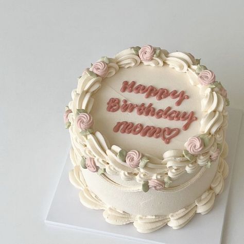 ━ 𝐡𝐚𝐳𝐞𝐥 ☻ Happy Birthday Mom Cake, Baby Shower Cake Sayings, Purple Cakes Birthday, Bake Sale Recipes, Cake Aesthetic, Korean Cake, Mothers Day Cake, Mini Cakes Birthday, Pretty Birthday Cakes