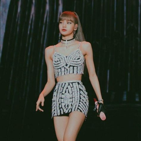 Black Pink Coachella, Lisa Coachella, Blackpink Coachella, Coachella 2019, Blackpink Outfits, Lisa Manoban, Coachella Outfit, Black Pink Kpop, Performance Outfit