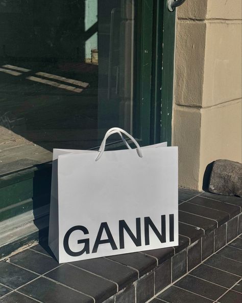 Things I’m obsessed with: - @ganni - especially my buckle flats 🤍 - @kettelatelier - found this cute brand at Copenhagen�’s fashion week this summer! - my love! 🫶🏼 - rosé wine 🍷 - this book! 📕 #lifestyle #currentfavs #fashioninspo #ootd #books Ganni - wine - books - walks - knitwear - crochet - relationship - lifestyle Ganni Aesthetic, Ganni Branding, Book Lifestyle, Relationship Lifestyle, Buckle Flats, Rosé Wine, Wine Book, Park Street, Buckled Flats