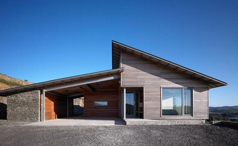 The coolest cabin retreats | Wallpaper* Contemporary Ranch Home, Shed Roof Design, Monopitch Roof, Pitch Roof, Skillion Roof, Modern Shed, Fibreglass Roof, Roof Architecture, Shed Roof