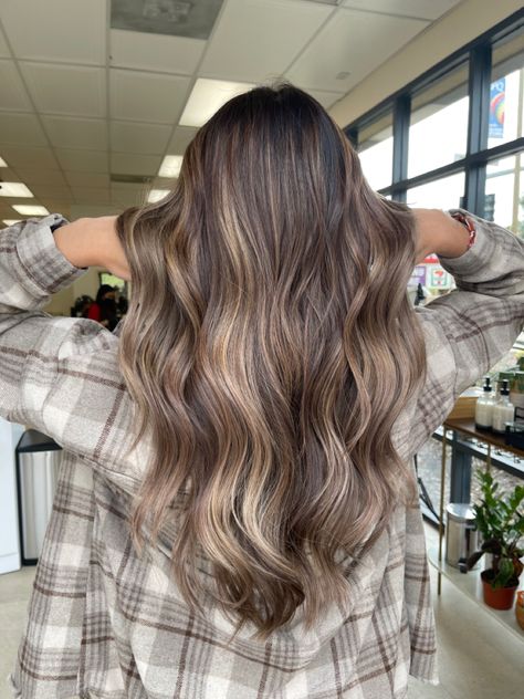 Beige Balayage, Beige Blonde Balayage, Bronde Hair, Beige Blonde, Balayage Hair Blonde, Soft Curls, Balayage Highlights, Asian Hair, Light Brown Hair