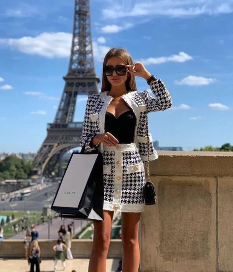 a424ed4bd3a7d6aea720b86d4a360f75desc46087785ri Fashion Blogger Style, Looks Chic, Style Chic, Mode Inspiration, Elegant Outfit, Classy Outfits, Fashion Lifestyle, Suits For Women, Fashion Inspo Outfits