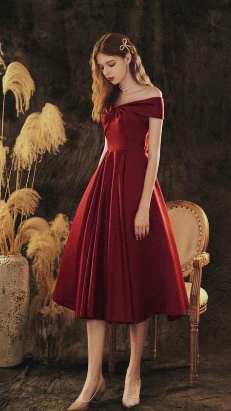 Wine Red Dress Prom, Graduation Dress High School, Vestidos Color Vino, Prom Dress Cute, Off The Shoulder Evening Dress, Quinceanera Gowns, Wine Red Dress, Dress Glitter, Off Shoulder Evening Dress