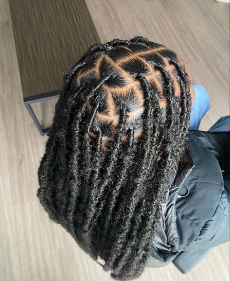 Faux Locs In Ponytail, Fake Locks Hairstyle, Fake Hair Braids, Hair Expo, Short Box Braids Hairstyles, Black Ponytail Hairstyles, Faux Locs Hairstyles, Cute Braided Hairstyles, Braids Hairstyles Pictures