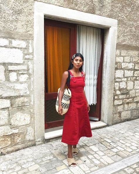 This Is Where I Go for Expensive-Looking Outfit Ideas Monikh Dale Style, Monikh Dale, Scandi Fashion, 30 Outfits, Style Inspiration Summer, Mood Board Fashion, Young Fashion, Style Summer, Instagram Foto