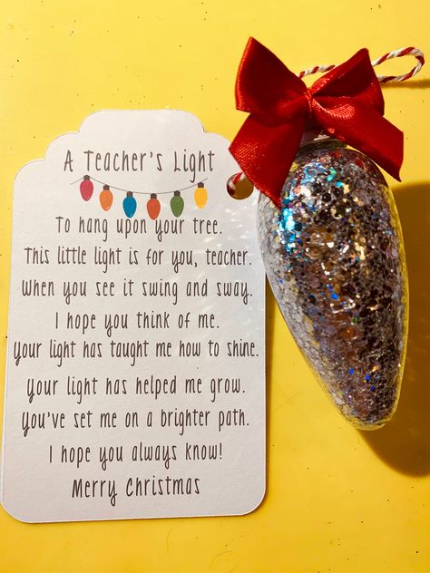 New Years Teacher Gift Ideas, Daycare Christmas Gifts Teacher, Preschool Teacher Gifts Christmas, Christmas Gifts For Daycare Teachers, Daycare Teacher Christmas Gifts, Bus Driver Christmas Gifts, Teacher Ornaments Diy, Gifts For Daycare Teachers, Appreciation Crafts