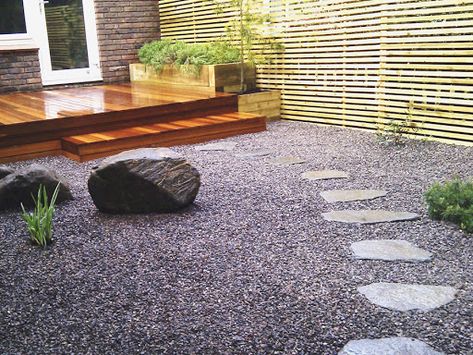 images of slate used in gardens - Google Search Small Covered Patio, Contemporary Landscape Design, Slate Garden, Japanese Garden Landscape, Gravel Garden, Modern Landscape Design, Landscaping Supplies, Low Maintenance Garden, Healthy Garden