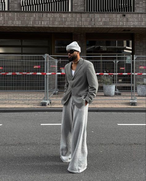 Grey Monochromatic Outfit Men, High End Street Fashion, Baggy Blazer Outfit, Baggy Formal Outfit, Grey Streetwear Outfit, Baggy Trousers Outfit Men, Gray Outfit Men, Grey Trousers Outfit Men, Grey Outfit Men