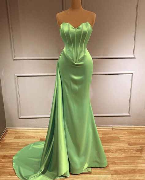 Frog Dress, Tiana Dress, Princesa Tiana, Satin Prom Dresses, Satin Corset Dress, Green Corset, Green Mermaid, Theme Dress, Green Prom Dress