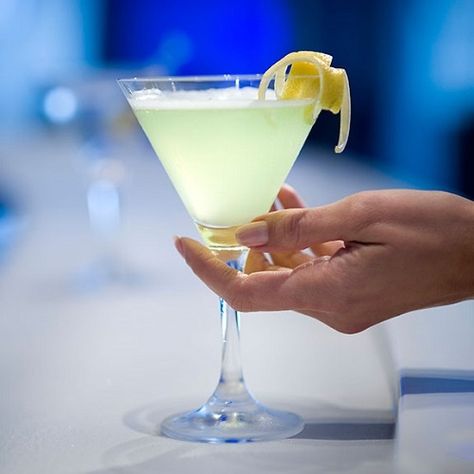 T.G.I.F.!!! It's the day after Thanksgiving and you've been busy shopping the Black Friday sales so you probably need a cocktail by now. Don't fret and instead have an X Signature Cocktail compliments of Celebrity Cruises. Contact ToaD at vacations@travelonadream.com to book your Celebrity cruise today!!! #travelonadream #TGIF #cruiselife #cruisecocktail #ToaD #adventureawaits #gettingbacktotravel Russian Standard Vodka, Maui Lahaina, Hawaii Cruise, Classic Drinks, Cocktail Videos, Celebrity Cruise, Honolulu Oahu, Kailua Kona, Lemon Rind