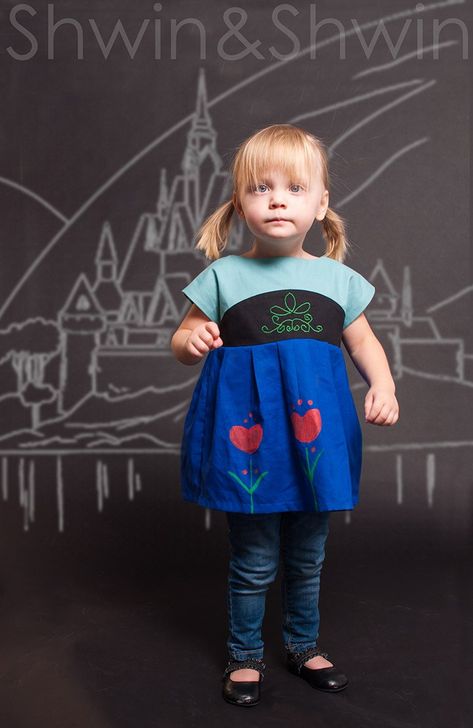 Everyday Princess Tunic || Anna || From the Maggie Mae Pattern by Shwin Designs Painting Smock, Disney Princess Paintings, Frozen Character, Everyday Princess, Princess Painting, Maggie Mae, Anna Disney, Swirly Designs, Green Thread