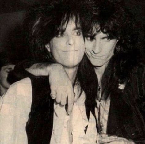 Nikki And Tommy, Tommy Lee Motley Crue, Terror Twins, Rocker Boy, Motley Crew, Mick Mars, Vince Neil, 80s Hair Bands, Motley Crüe