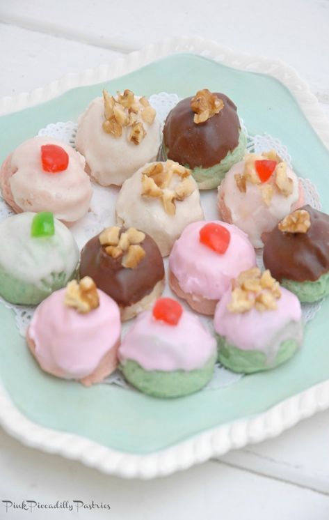 BonBon Cookies -- vintage Betty Crocker recipe... [] Pink Piccadilly Pastries Bon Bon Cookies, Bonbon Cookies, Caramel Apple Oatmeal Cookies, Betty Crocker Cookies, Apple Oatmeal Cookies, Dessert Squares, Sugar Dough, Betty Crocker Recipes, Cookie Table