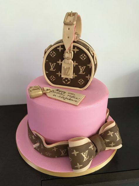 Lv Birthday Cake For Women, Lv Cake, Louis Vuitton Birthday, Louis Vuitton Cake, Louis Vuttion, Handbag Cakes, Chanel Birthday, 13 Birthday Cake, Purse Cake