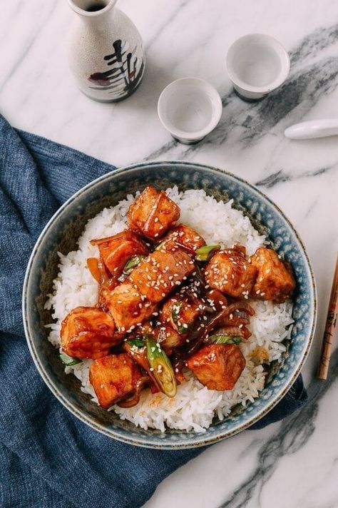 Teriyaki Tofu Rice Bowl Recipe - The Woks of Life Teriyaki Bowl Recipe, Tofu Rice Bowl, Homemade Takeout, Vegetarian Rice, Tofu Rice, Rice Bowl Recipe, Cooking Tofu, Teriyaki Tofu, Woks Of Life