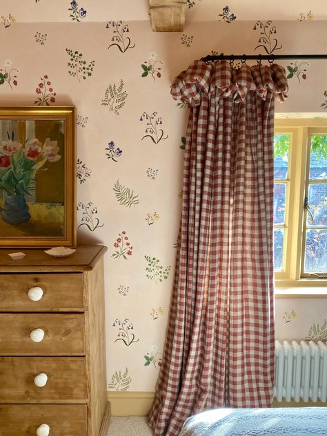 Cottagecore Curtains, Tess Newall, Wildflower Wallpaper, Gingham Curtains, English Cottage Style, Cottage Bedroom, Beautiful Bedroom, April 6, Spare Room