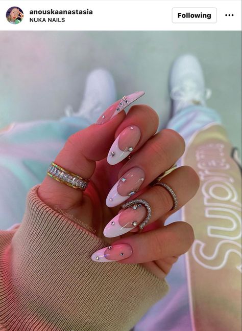 Almond Shaped Nails Designs, Oval Shaped Nails, New Years Eve Nails, Winter Nails Acrylic, White Acrylic Nails, French Tip Acrylic Nails, Almond Acrylic Nails, Gem Nails, Diamond Nails