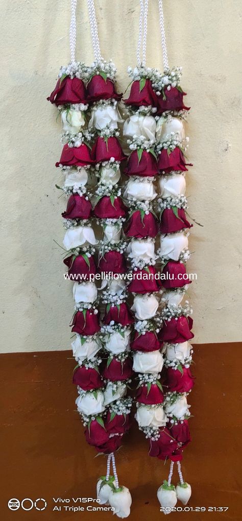 Pelli Poola Dhandalu, Red And White Garland Wedding, Purple Garland Wedding Indian, Latest Garlands For Wedding, Red Garland Indian Wedding, Pula Dandalu For Wedding, Varmala Indian Weddings Rose, Rose Garland Wedding Indian, Rose Garlands Wedding Indian Flower