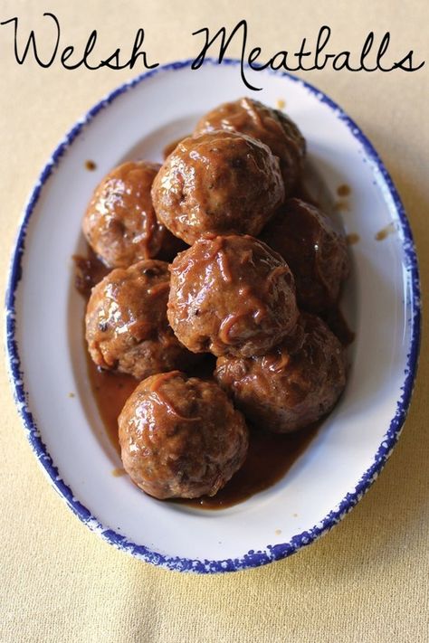 Mouthwatering Welsh meatballs. Meatballs Pork, Yummy Meatballs, Welsh Food, British Foods, Scottish Food, Welsh Recipes, British Cooking, Hp Sauce, Mushy Peas