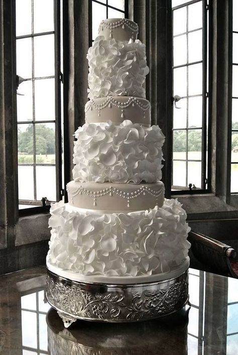 wedding cakes, cakes, food, cakes design. Cakes Beautiful, Colin Cowie Wedding, Diy Napkins, Elegant Wedding Cakes, Wedding Cake Inspiration, Beautiful Wedding Cakes, Gorgeous Cakes, Mod Wedding, Wedding Cake Designs