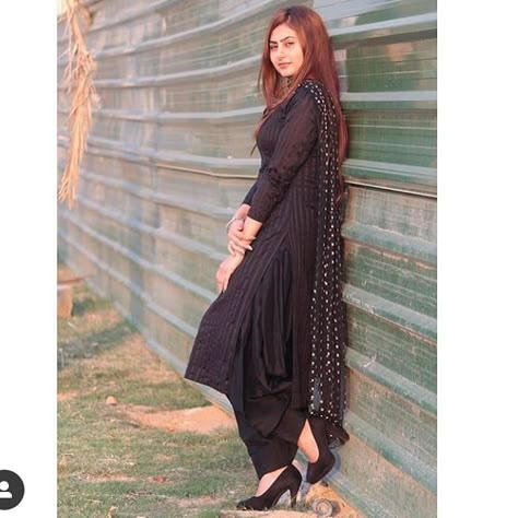 Instagram post by suit walia kudiyan only • Aug 5, 2019 at 12:06pm UTC Black Suit For Women Indian, Suit For Women Indian, Black Suit For Women, Hairstyles For Saree, Punjabi Suits Party Wear, Patiala Suit Designs, Patiyala Dress, Indian Sari Dress, Punjabi Fashion