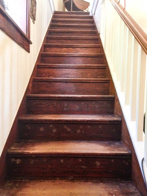 Before and After, From Carpet to Restored Wood Stairs Refinish Staircase, Country Farmhouse Design, Staircases Ideas, Refinish Stairs, Stairs Makeover Design, Diy Stairs Makeover, Eclectic Diy, Diy Staircase Makeover, Stairs Makeover Ideas