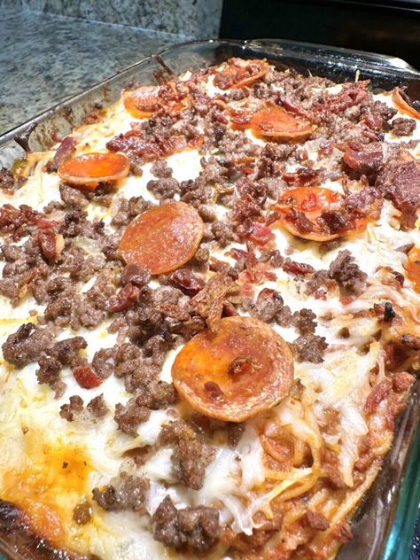 Meat Lovers Pizza Spaghetti - Cooking with Katie Cross Spaghetti Pizza Casserole Recipe, Meat Lovers Spaghetti, Meat Lovers Pizza Spaghetti Bake, Pizza Spaghetti Bake, Spaghetti Easy Recipe, Spaghetti Meals, Firehouse Meals, Pizza Spaghetti Casserole, Pork Side Dishes