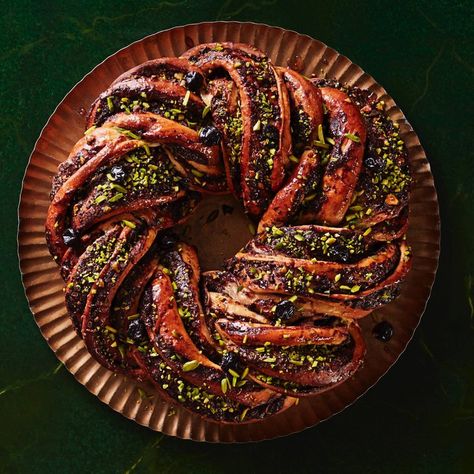 Christmas babka wreath: Put a festive spin on this chocolate classic with cherries and pistachios Babka Wreath, Chocolate Babka Recipe, Babka Recipe, Chocolate Babka, Christmas Baking Recipes, Dried Cherries, Festive Treats, Warm Milk, Chocolate Cherry