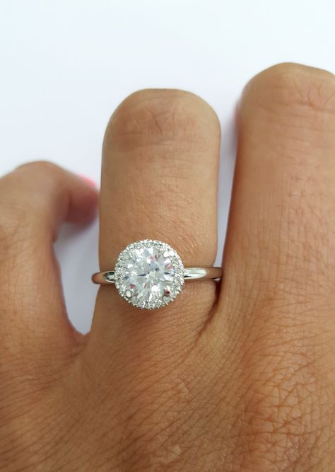 Round Halo Engagement Rings Plain Band, Round Diamond With Halo, Circle Engagement Rings With Halo, Round Silver Engagement Ring, Circle Halo Engagement Ring, Round Engagement Ring With Halo, Round Solitaire Halo, Simple Halo Engagement Ring, Circle Wedding Rings