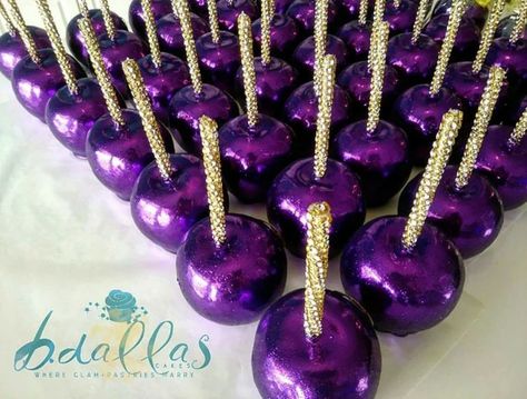 Royal Purple Metallic Candy Apples Metallic Candy Apples, Purple Candy Apples, Chocolate Covered Apples, Tiffany Blue Wedding, 40 Birthday, Graduation Candy, Graduation Crafts, Tea Food, Purple Candy