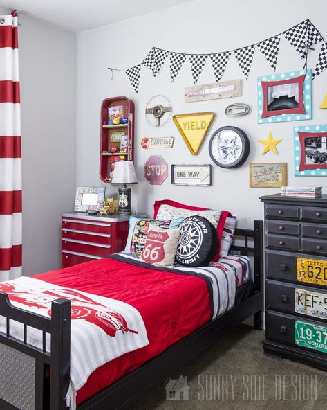 Cars Disney Bedroom, Kids Car Room Ideas, Boys Racecar Bedroom Ideas, Lighting Mcqueen Bedroom, Kids Car Theme Bedroom, Kids Car Bedroom, Disney Cars Bedroom Ideas, Car Headboard, Boys Cars Bedroom