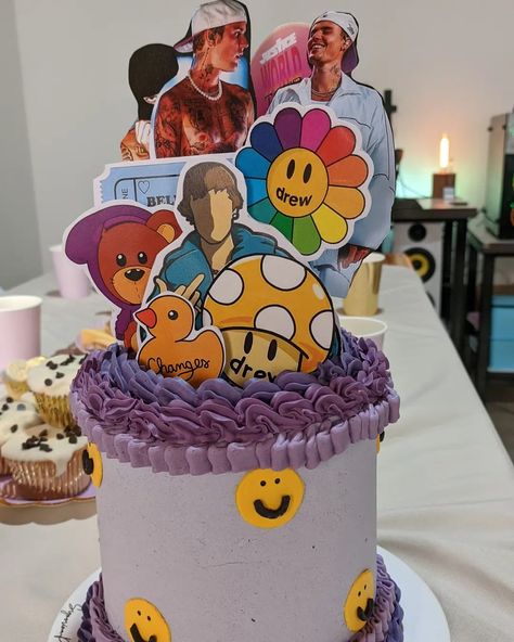 Cake party Justin Bieber Drew house Justin Bieber Themed Birthday Party, Justin Bieber Party Theme, Justin Bieber Birthday Party Ideas, Birthday Party Astethic, Justin Bieber Room, Birthday Justin Bieber, Eminem Birthday, Justin Bieber Cake, Justin Bieber Party