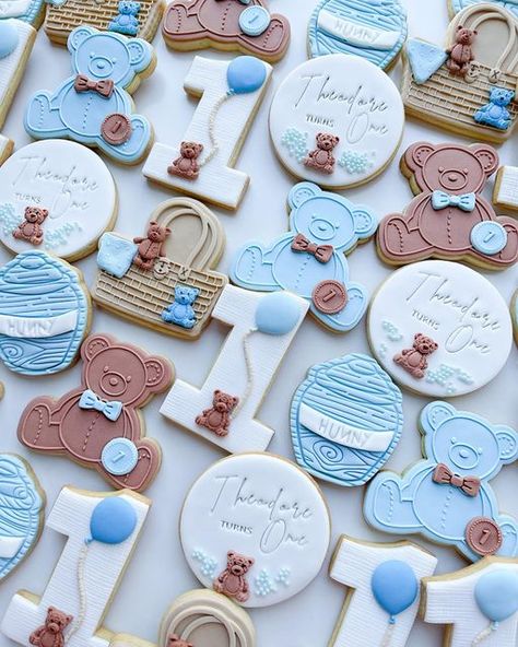 Teddy Bear Picnic Cookies, Bear First Birthday Cookies, Beary First Birthday Cookies, 1st Birthday Cookies Boy, Beary First Birthday Cake, Beary First Birthday, Birthday Biscuits, Teddy Bear Birthday Party, Hunny Pot