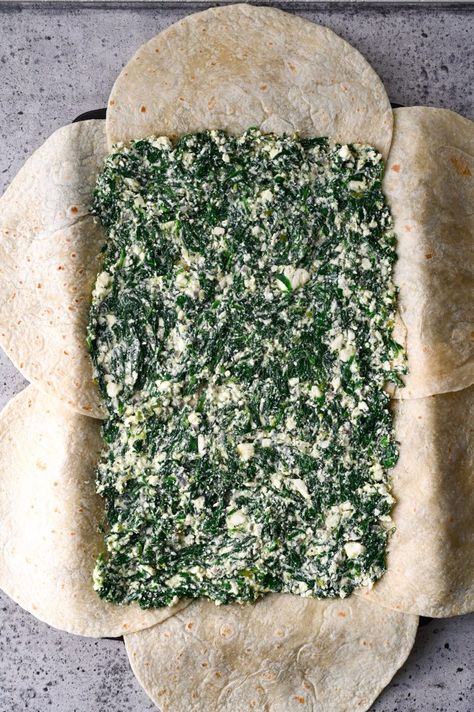 Baked Spanakopita Tortilla, Healthy Spanakopita, Spanakopita Cookies, Greek Quesadillas, Yummy Pies, Savoury Slice, Greek Dinners, Spinach Tortilla, Recipetin Eats