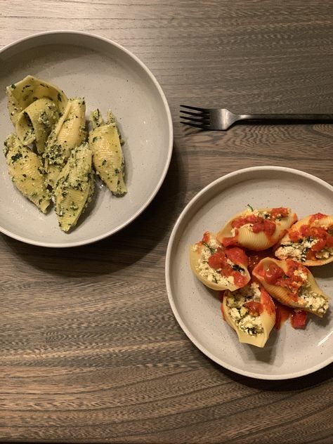 Stuffed Shells Aesthetic, Vegan Pasta Aesthetic, Vegetarian Dinner Aesthetic, Vegan Dinner Aesthetic, Shells Aesthetic, Dinner Aesthetic, Pasta Shells, Vegan Pesto, Foodie Crush