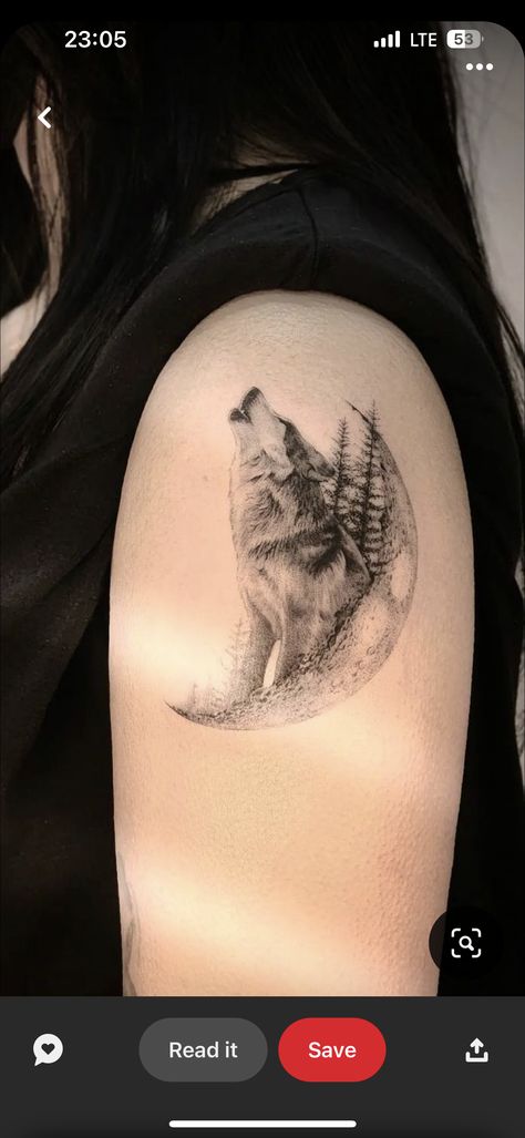 Tattoo Brazo Mujer, Wolf Tattoos For Women, Hip Tattoo Designs, Small Wolf Tattoo, Wolf Tattoos Men, Beautiful Wolf, Wolf Tattoo Sleeve, Surreal Tattoo, Thigh Tattoo Designs