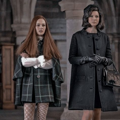 Lily Evans Fashion, Regulus Black And Lily Evans, Lily Potter Outfit, Petunia Evans Fan Cast, Lily Evans Cosplay, Lily Evans Outfit Aesthetic, James Potter Outfit Aesthetic, Plus Size Lily Evans, Lily Evans Fancasts