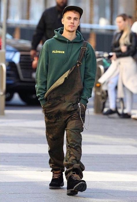 JB Justin Bieber Outfits, Justin Bieber Images, Justin Bieber Photos, Justin Beiber, Love Justin Bieber, Dungarees, Timberland Boots, Justin Bieber, Canada Goose Jackets