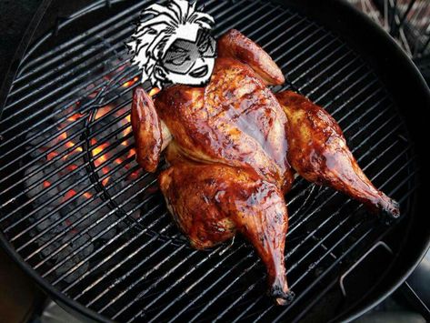 Hawks xD Best Barbecue Chicken, Steak Package, Pellet Grill Accessories, Weber Grills, Barbecue Chicken Recipe, Restaurant Steak, Gourmet Bbq, Wood Pellet Grills, Weber Grill