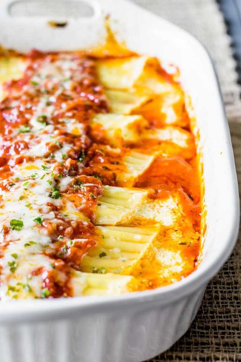 Manicotti Recipes, Manicotti Shells, Cheesy Recipes Easy, Italian Pastas, Pasta And Sauce, Restaurant Classic, Cheese Manicotti, Food Dinners, Manicotti Recipe